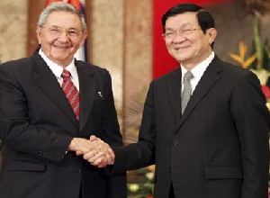 Raúl-y-el-presidente-de-Vietnam